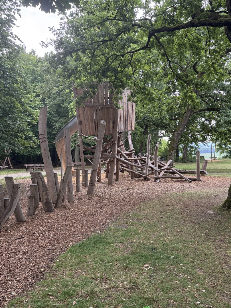 Spielplatz Römergräbern Tübingen - Galeriebild 11