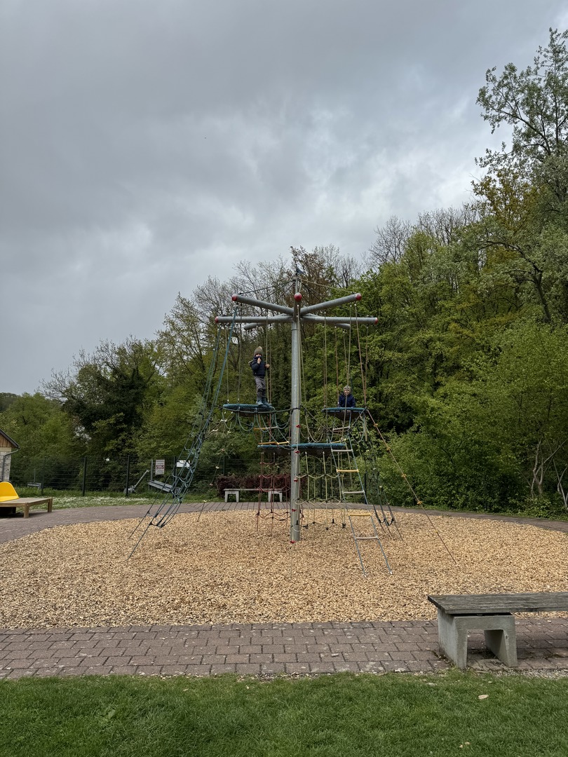 Spielplatz Gäsegarten Neckartenzlingen - Galeriebild 4